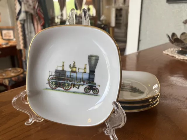 Sm Vintage Bareuther Waldsassen Bavaria Germany Train Gold Rimmed Dishes (4)