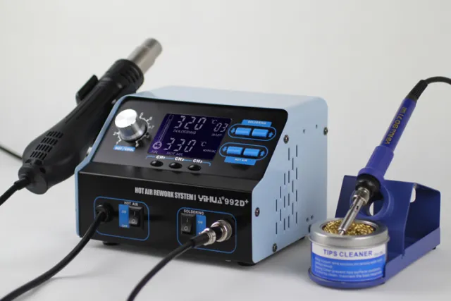 Uk-Yihua 992D+ 2 In 1 Lcd Smd Hot Air Rework Station With Soldering Iro New 220V