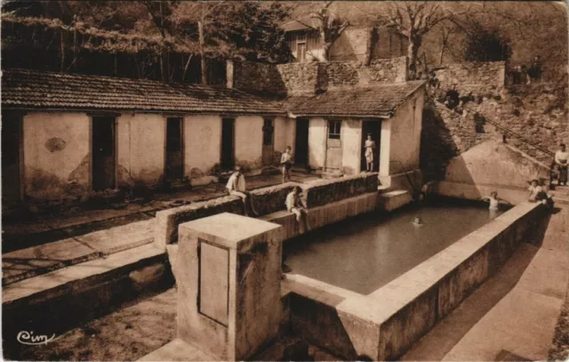 CPA St-GEORGES-les-BAINS - La Piscine (143027)