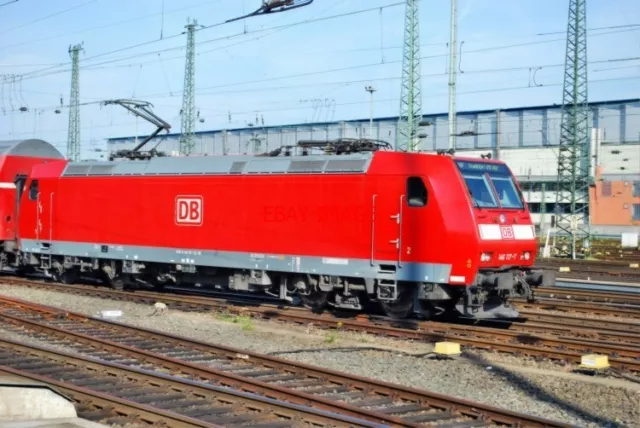 Photo  German Railway -  Db Adtranz Class 1461 No 146 117 Arriving  Frankfurt V3