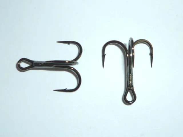 100 MUSTAD KVD Round-Bend Treble Hooks (Size 4) TR58NP-BN