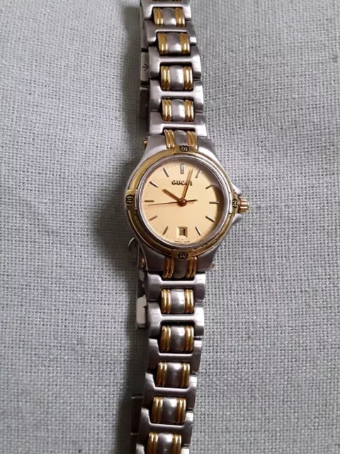 Gucci watch deals 9040l