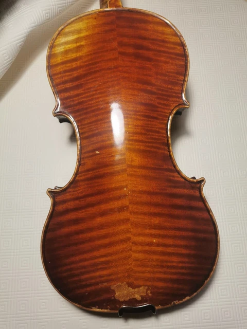 Violon ancien 4/4 Français, Mirecourt 1880, modèle Guarnerius. Très bon état.