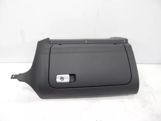 Volkswagen Golf Mk5 2006 Glove Box