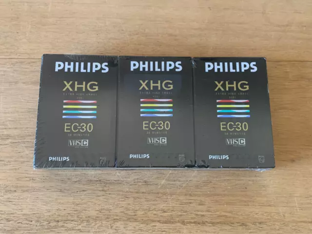 Cassettes neuves X 3 , philips XHG EC-30 VHSC pour camescope , NEUF .