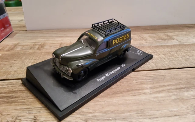 Figurine Peugeot 203 Fourgonnette "Vache Qui Rit" Aquavit 1/43 - Zamak - France - Occasion