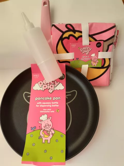 PERCY PIG PANCAKE Frying Pan M&S Marks and Spencer & Tea Towels New £25 ...