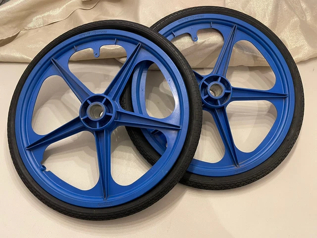 mountain bike trail building