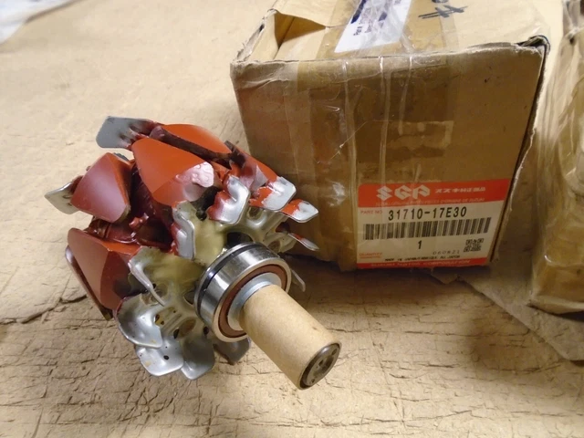 GENUINE Suzuki RF900R/GSX R1100 Alternator Rotor NEW! 31710-17E30 RARE FIND! UK!