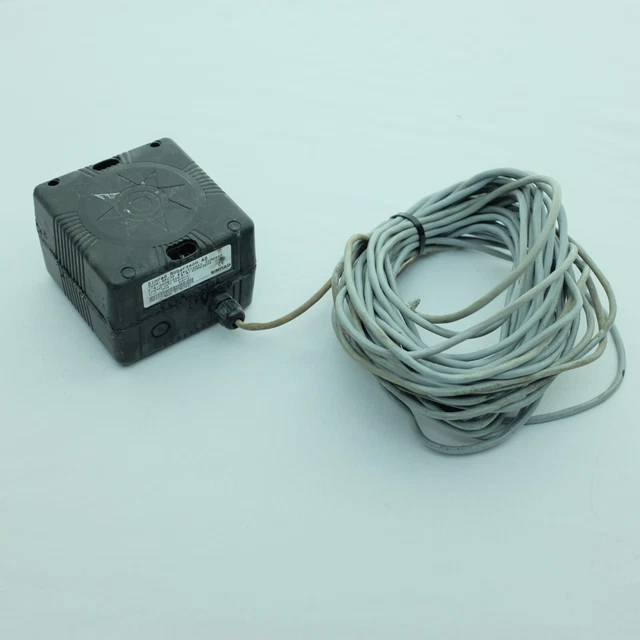 Simrad Robertson Marine Autopilot RFC35 Electronic Compass PN 22081459 Simrad Robertson Marine Autopilot RFC35 Electronic Compass PN 22081459