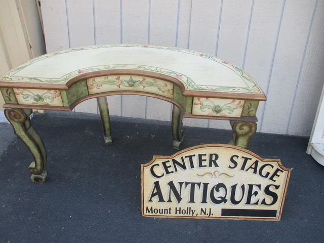 64384 Decorator Vanity Desk