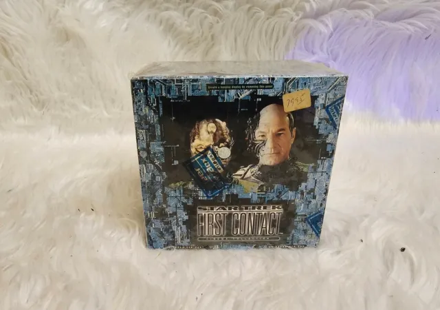 Rare Vintage Star Trek First Contact Shrink-Wrapped Gum Card Box - Never Opened