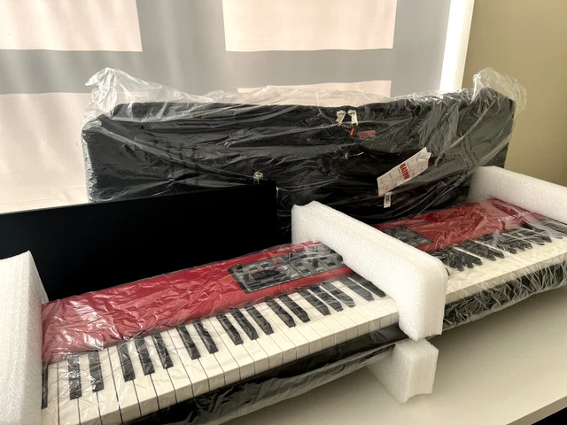 NORD Stage 3 88-key Piano with Bundle - *MINT CONDITION!* NORD Stage 3 88-key Piano with Bundle - *MINT CONDITION!*