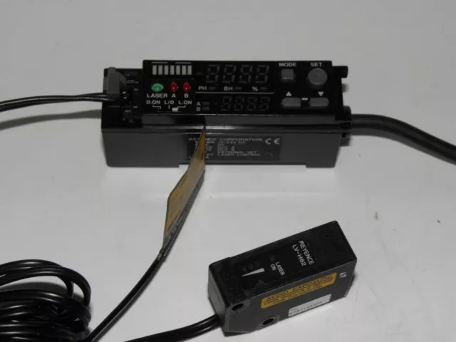 Keyence LV-H62 Laser Sensore Con Keyence LV-21A Ampplificatore E Controllo