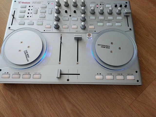 Vestax VCI 100 DJ MIDI Controller