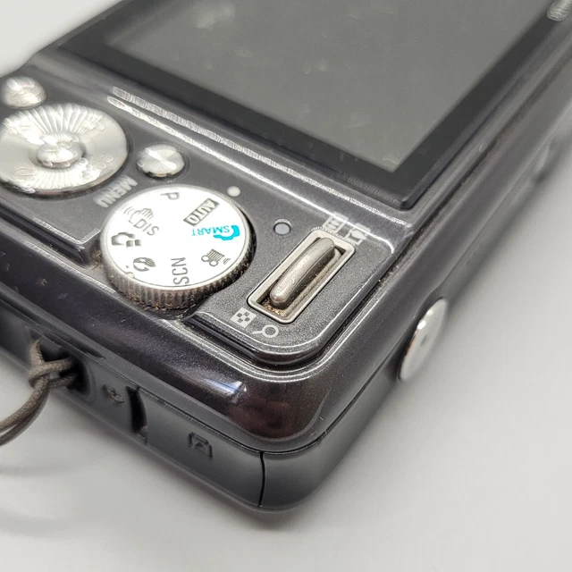Samsung PL55 12,2 megapixel fotocamera digitale compatta testata nera 17