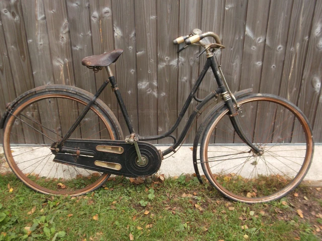 VÉLO DAME ANCIEN 1920's/1930 's Cycle Chevalier Le Mans EUR 400,00