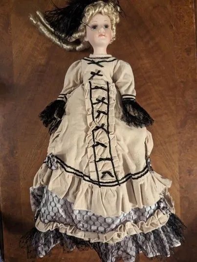 Heritage Signature Collection Porcelain Victorian Doll #12484 