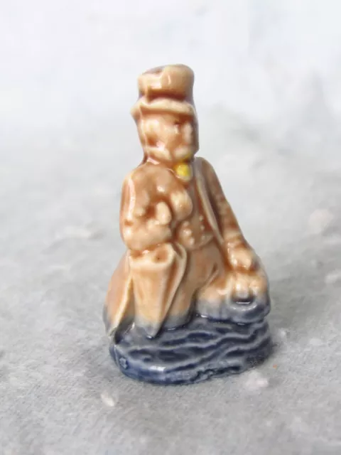 Wade Nursery Rhyme Figurine – Doctor Foster