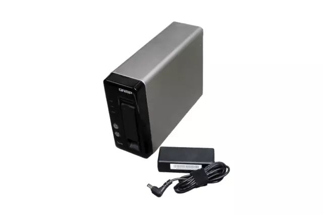 QNAP TS-121 NAS Server 1-Bay ohne Festplatten USB 3.0 1GB RAM