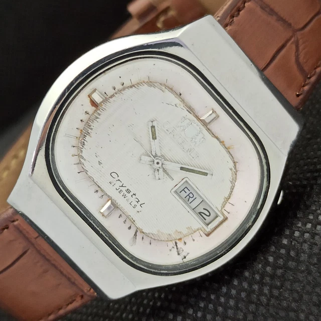 VINTAGE ORIENT CRYSTAL AUTOMATIC 46941 JAPAN MENS DAY/DATE WATCH 516o-a273038-4