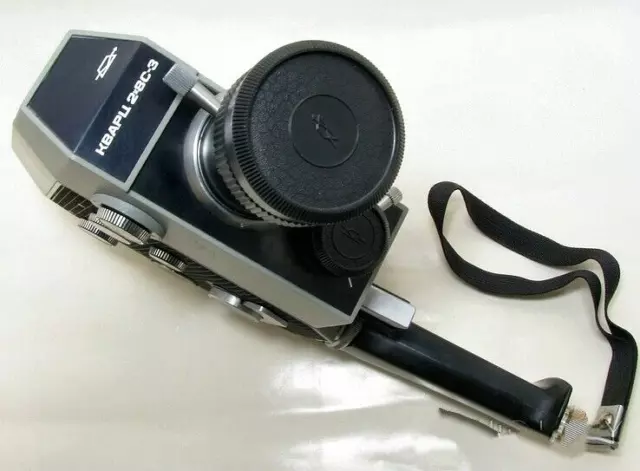 Cámara de cine vintage Kvarts 2x8S-3 Super 8. Videocámara de 8 mm cámaras de video cine