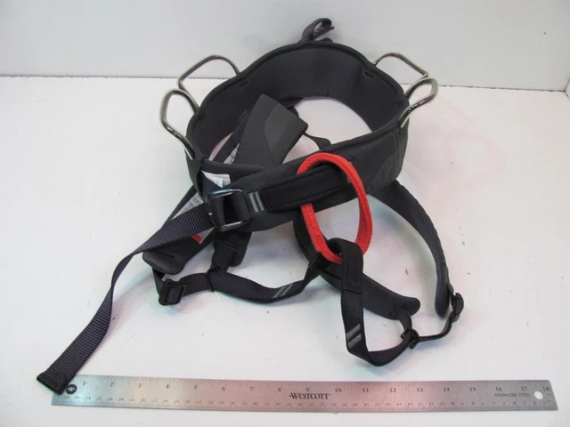 Black Diamond Momentum Men's Climbing Harness GRAPHITE Large