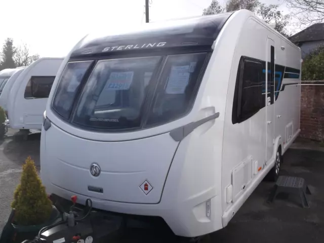 2016 Sterling Continental 580. Island bed end washroom layout. VGC