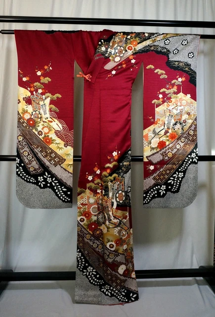 Japanese kimono SILK"FURISODE" long sleeves,Gold/Silver, Sign, Coach,5' 4"..3414