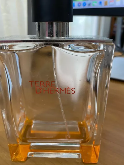 Bottiglia Terre d'Hermes 200 ml vuota completa di scatole e cellophane