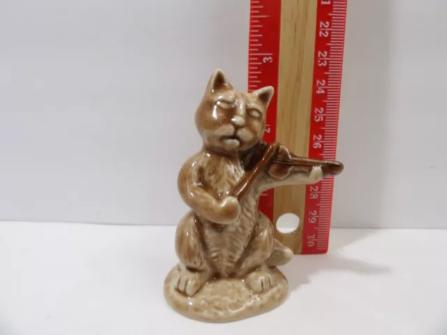 Wade England Nursery Rhyme Large Blow Up "Cat And The Fiddle" Figurine ~ 3" Tall 3