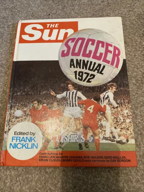 The Sun - Soccer Annual 1972 - Football Retro Vintage - Collectible