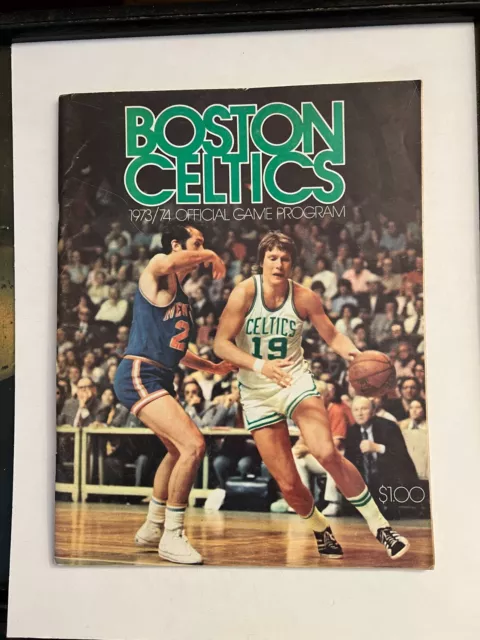 1974 (2/8) Boston Celtics vs NY Knicks NBA Basketball Program Good Condition