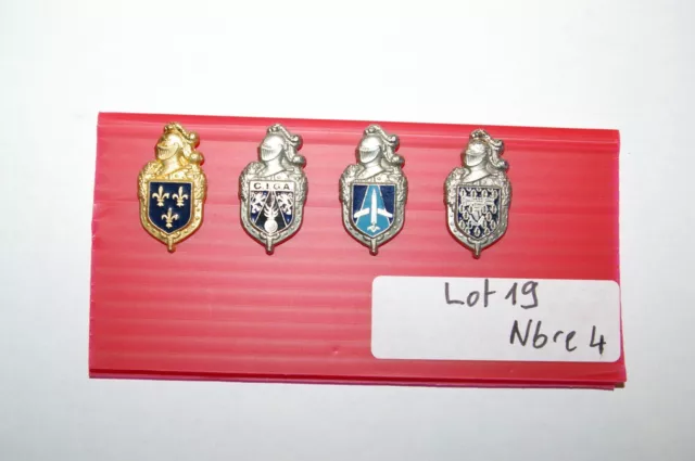 Lot n°19 de 4-Pin’s-BLASON GENDARMERIE -