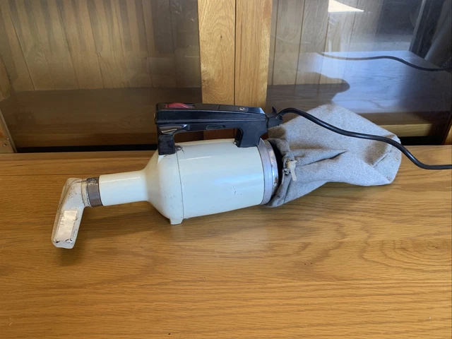 Dustettes VINTAGE 1960S HOOVER DUSTETTE MODEL 2614B HANDHELD VACUUM CLEANER V.G.C ...