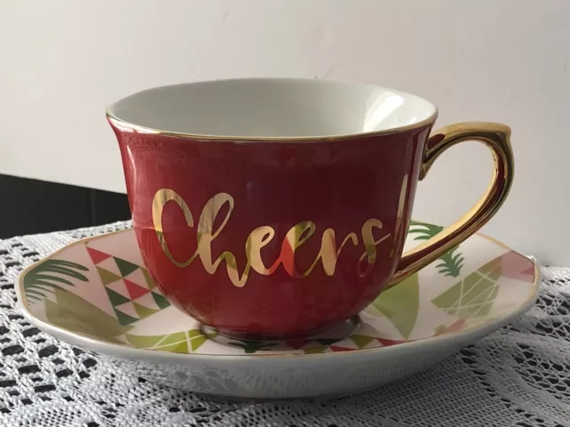 Copa de Navidad y platillo recortado en oro Slant by PMI Cheers. Usado en excelente estado