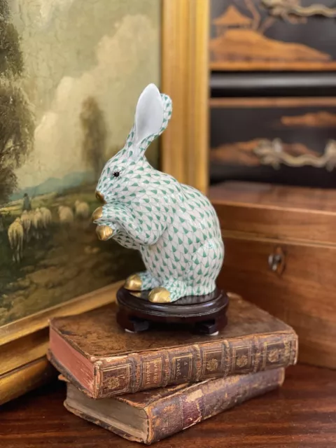 Marvelous Large Green Herend Fishnet Seated Paws Up Bunchy Rabbit Bunny Hare 24K 2