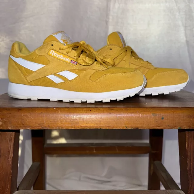 REEBOK CLASSIC Yellow Suede Low Top Sneakers OG Running Shoes Walking  6.5   W 8