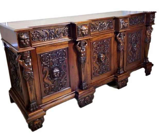 18th Century Portuguese Hand-Carved Wooden Credenza 18th Century Portuguese Hand-Carved Wooden Credenza