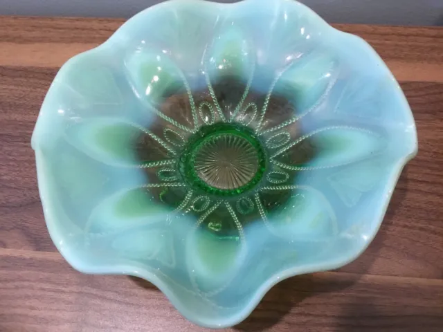 NORTHWOOD Glass Green Opalescent ROUTETTE Beaded Oval Footed Bowl