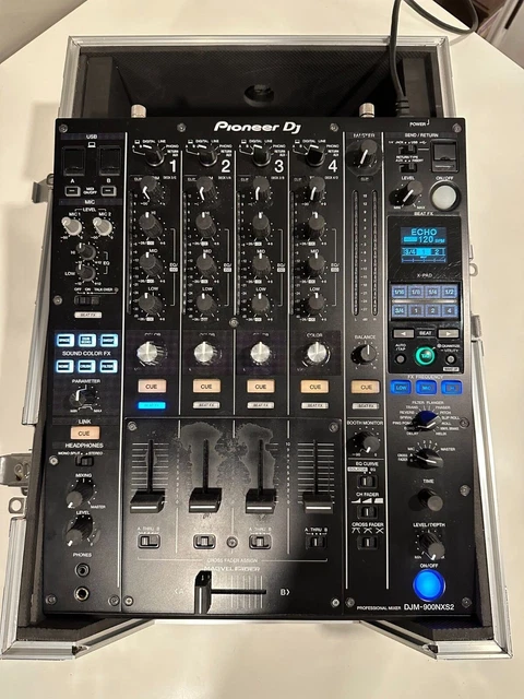 Pioneer DJM-900NXS2 4 Channel Digital Pro DJ Mixer - Black with Flight Case Pioneer DJM-900NXS2 4 Channel Digital Pro DJ Mixer - Black with Flight Case