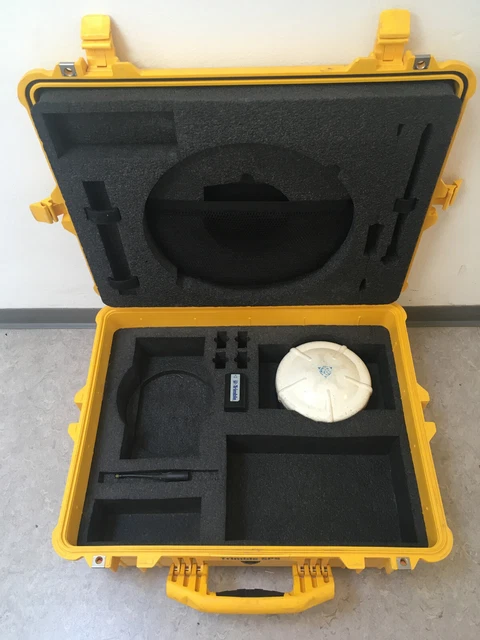 TRIMBLE SPS882 GNSS GPS Rover Antenna con GLONASS e Custodia di ...
