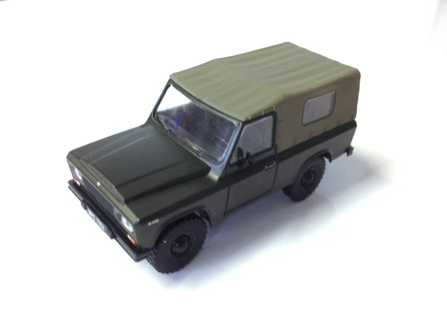 Aro 240 1/43 Ixo Legendary Voiture Car Auto Ru76