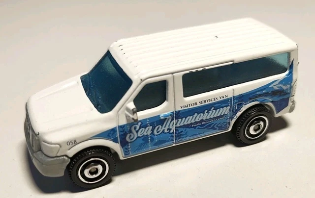 Matchbox Nissan NV Van – Modellauto, MBX Coastal Serie, Farbe Weiß, 83/100 (tragbar)