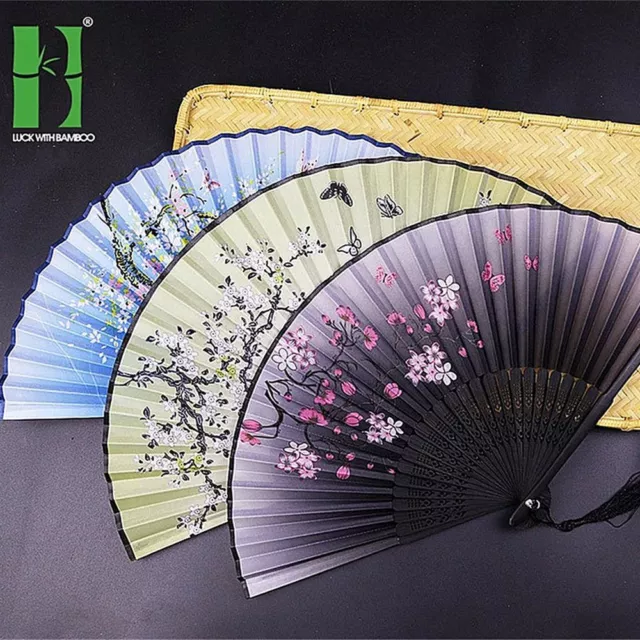 Classical Hand Held Silk Fan Folding Fan Chinese Style Bamboo Handle Retro