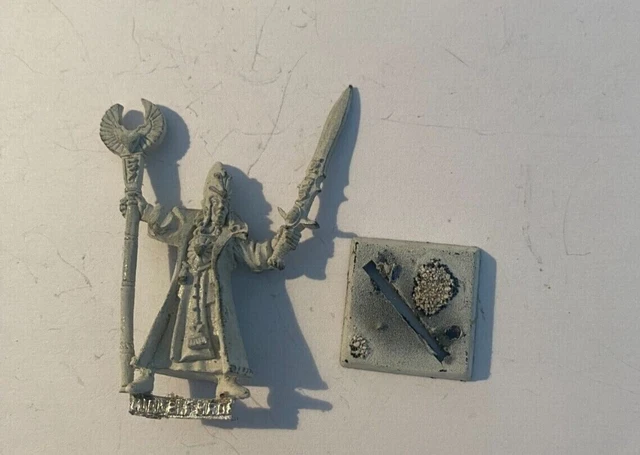 Warhammer - High Elf Armored Mage w/ Staff & Sword - Metal Figure Fantasy