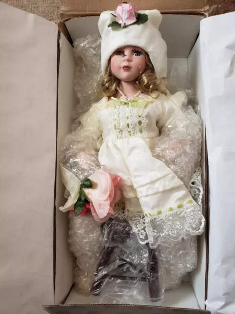 Heritage Signature Collection Porcelain Doll 16 In Vintage 2001