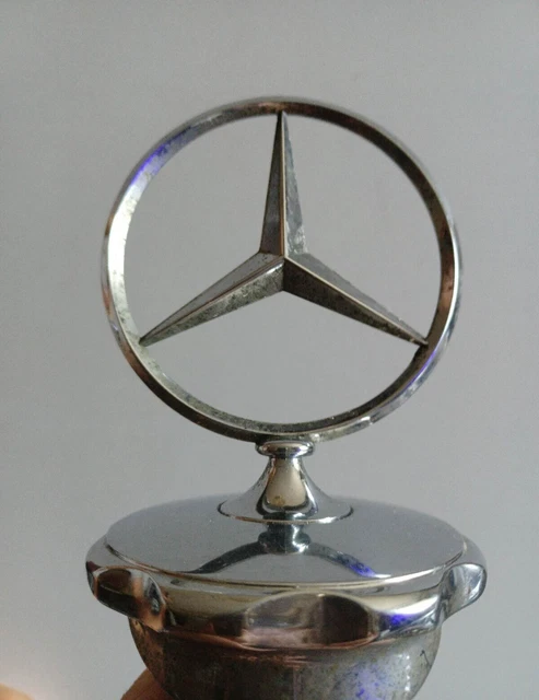 Marco Cromado Para Cristal Delantero De Mercedes-Benz W114 Y W115 - Repuesto Original, Fabricado En Turquía