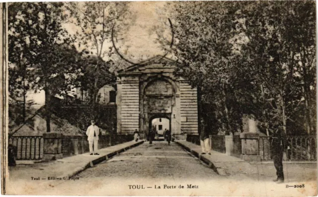 CPA Toul-La Porte de Metz (187681)