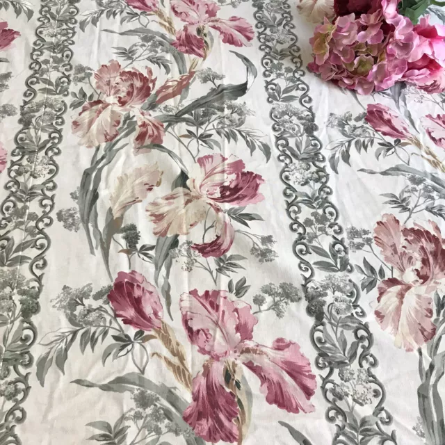 Rideaux de chalet floral vintage - tissu fleurs chic minable - design iris